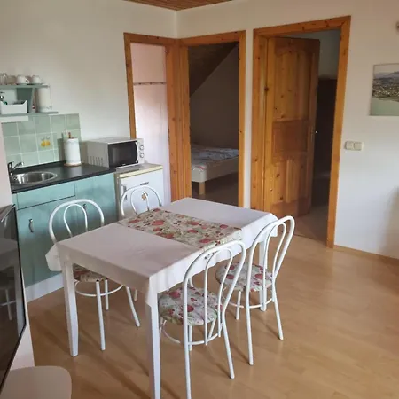 Sunflower Apartment, Napraforgoapartman Apartmán